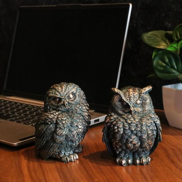 2 Pack Small Vintage Style Owl Statues for Home, Modern Style Figurine Bedroom - Picture 6 of 8